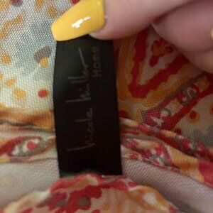 nicole miller tablecolth